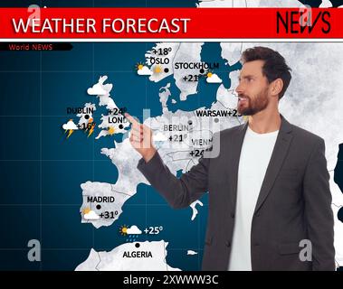 Wettersender, der die Prognose mit der Karte von Europa abgleicht Stockfoto