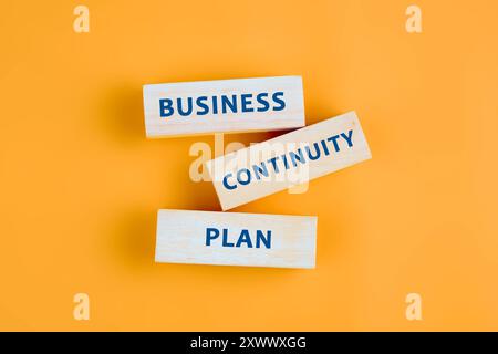 BCP Business Continuity Plan SCHRIEB einen konzeptionellen Satz auf die Holzblöcke, Draufsicht Stockfoto