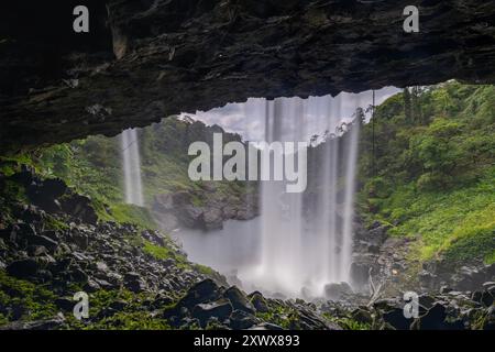 K50-Wasserfall-Szene in der Provinz Kon Tum, Vietnam Stockfoto