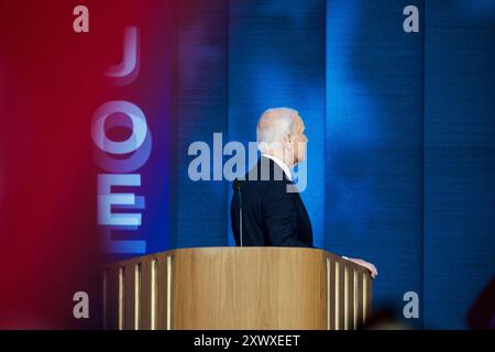 Chicago, Usa. August 2024. US-Präsident Joe Biden spricht in der ersten Nacht des Democratic National Convention. Quelle: SOPA Images Limited/Alamy Live News Stockfoto