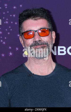 LOS ANGELES - 20. August: Simon Cowell bei der America's Got Talent Live Show Red Carpet 20. August 2024 im Hotel Dena am 20. August 2024 in Pasadena, KALIFORNIEN (Foto: Katrina Jordan/SIPA USA) Stockfoto