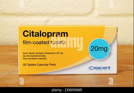 Eine Kalenderpackung mit 28 Tabletten Citalopram 20 mg Filmtabletten zur Anwendung als Antipressans. Stockfoto