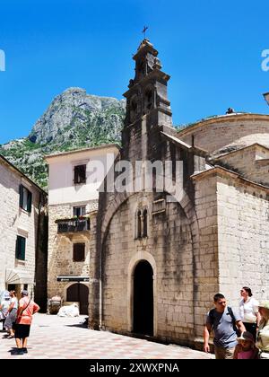 Die serbisch-orthodoxe Kirche St. Lukas in der Stadt Kotor Küste Montenegro Montenegro Stockfoto