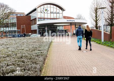 Haupteingang des ETZ Elisabeth-Krankenhauses Haupteingang des ETZ Elisabeth-Krankenhauses, wo am Mittwoch, 26. Februar 2020 der erste niederländische COVID-19-Patient aus Loon op Zand zur medizinischen Behandlung des Corona-Virus in Quarantäne gebracht wurde. Tilburg, Niederlande. Tilburg ETZ Elisabeth Noord-Brabant Nederland Copyright: XGuidoxKoppesxPhotox Stockfoto