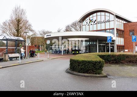 Haupteingang des ETZ Elisabeth-Krankenhauses Haupteingang des ETZ Elisabeth-Krankenhauses, wo am Mittwoch, 26. Februar 2020 der erste niederländische COVID-19-Patient aus Loon op Zand zur medizinischen Behandlung des Corona-Virus in Quarantäne gebracht wurde. Tilburg, Niederlande. Tilburg ETZ Elisabeth Noord-Brabant Nederland Copyright: XGuidoxKoppesxPhotox Stockfoto