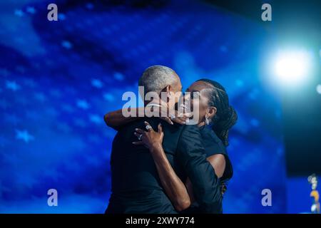 Illinois, USA. August 2024. Demokratische Nationalversammlung in Chicago, Illinois, USA, am Dienstag, den 20. August 2024 im United Center. Quelle: Annabelle Gordon/Cnp/Media Punch/Alamy Live News Stockfoto