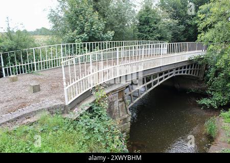 Die Cantlop Bridge ist eine einspurige gusseiserne Brücke in Shropshire. Möglicherweise von Thomas Telford entworfen Stockfoto