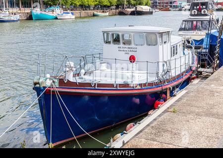 Hilton Briggs, ein 52 Fuß großes Rettungsboot der Barnett-Klasse, erbaut 1951 (stationiert in Aberdeen 1951 - 1958), das an den Bristol Docks in Bristol City, England, Großbritannien, ankert Stockfoto