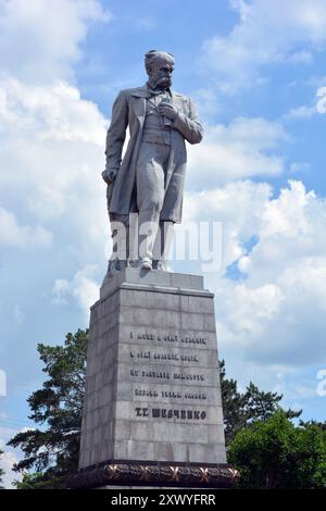 Wunderschöne und historische Orte, Denkmäler berühmter Menschen, ukrainische Schriftsteller Taras Schewtschenko auf der Insel Monastyrski in der Stadt Dripro, Dnipropet Stockfoto