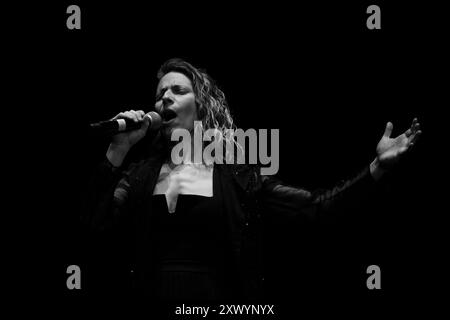 Elena Roger singt im San Martin Theater beim BA Festival und beim Tango World Cup (Foto: Catriel Gallucci Bordoni/NurPhoto) Credit: NurPhoto SRL/Alamy Live News Stockfoto