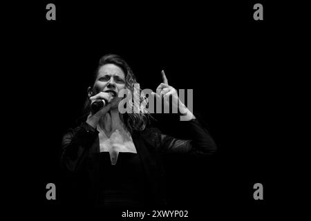 Elena Roger singt im San Martin Theater beim BA Festival und beim Tango World Cup (Foto: Catriel Gallucci Bordoni/NurPhoto) Credit: NurPhoto SRL/Alamy Live News Stockfoto