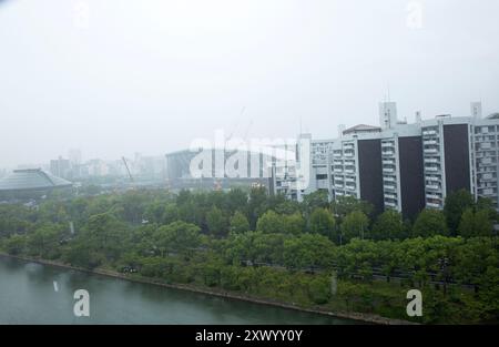 Edion Peace Wing Hiroshima im Bau, Hiroshima City, Hiroshima, Japan. Stockfoto