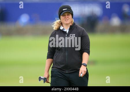 August 2024; Old Course in St Andrews, St Andrews, Fife, Schottland; AIG Womens Open Golf, Übungstag 3; Caroline Hedwell aus Schweden auf dem ersten Grün des Old Courses, St Andrews Links während einer Übungsrunde bei den AIG Women's Open Stockfoto