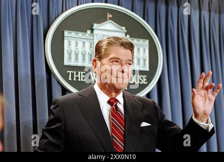 Pressesaal von Präsident Reagan über die Wirtschaft. September 1985 Stockfoto