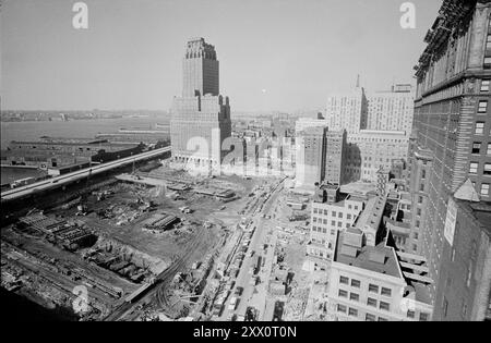 Vintage-Foto der Geschichte des World Trade Center Construction (New York City) / WKL. USA, NY, 11. März 1968. Von Warren K. Leffler, Foto zeigt die Baustelle des World Trade Centers in New York City. Stockfoto