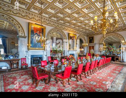 The State Dining Room in Belvoir Castle, Leicestershire, England, Großbritannien Stockfoto