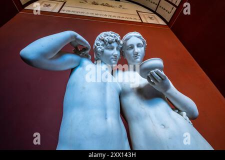 Neoklassische Skulpturen im Thorvaldsen Museum in Kopenhagen, Dänemark Stockfoto