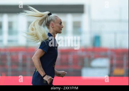 Unterhaching, Deutschland. August 2024. Unterhaching, 20. August 2024: Alisha Lehmann (7 Juventus FC) nach dem Freundschaftsspiel zwischen dem FC Bayern München und Juventus FC im uhlsport PARK, Unterhaching. (Sven Beyrich/SPP) Credit: SPP Sport Press Photo. /Alamy Live News Stockfoto