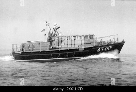 DAS NEUE SELSEY RETTUNGSBOOT, CITY OF LONDON, WIRD AUF HERZ UND NIEREN GETESTET, 1983 PIC MIKE WALKER, 1983 Stockfoto