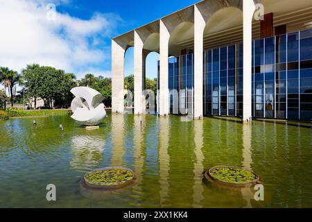 Gebäude des Außenministeriums, Itamaraty Palace (Palast der Bögen), entworfen von Oscar Niemeyer, Brasilia, Bundesbezirk, Brasilien Stockfoto
