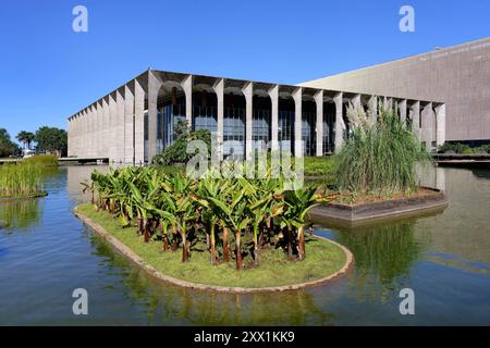 Gebäude des Außenministeriums, Itamaraty Palace (Palast der Bögen), entworfen von Oscar Niemeyer, Brasilia, Bundesbezirk, Brasilien Stockfoto