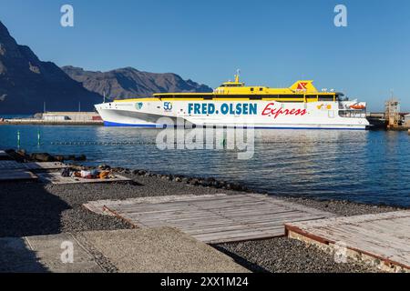 Fähre im Hafen von Puerto de las Nieves, Gran Canaria, Kanarischen Inseln, Spanien, Atlantik, Europa Stockfoto