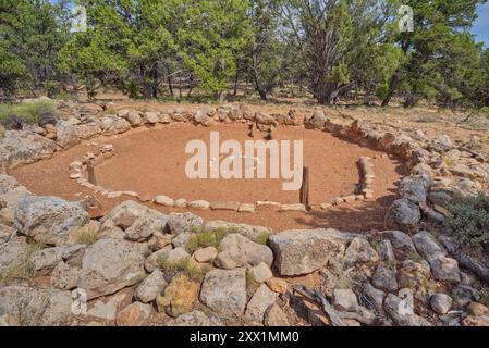 Die Kiva der alten tosaischen Ruinen am Südrand des Grand Canyon, UNESCO-Weltkulturerbe, Arizona, Vereinigte Staaten von Amerika, Nordamerika Stockfoto