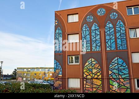 Fresques de Bel-Air (Wandmalereien), stadthäuser im Trompe-l'oeil-Stil, Chartres, Eure-et-Loir-Departement, Region Centre-Val de Loire Stockfoto