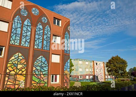 Fresques de Bel-Air (Wandmalereien), stadthäuser im Trompe-l'oeil-Stil, Chartres, Eure-et-Loir-Departement, Region Centre-Val de Loire Stockfoto