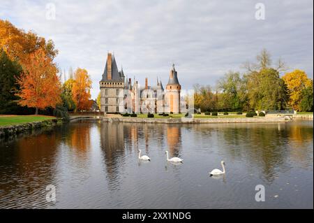 Chateau de Maintenon gesehen vom Park, Departement Eure-et-Loir, Region Centre, Frankreich, Europa Stockfoto