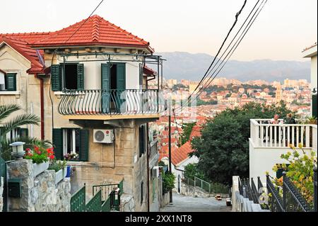 Stufen, die bergab (Boticeva setaliste) zum Belvedere am Marjane Hill, Split, Kroatien, Südosteuropa führen Stockfoto