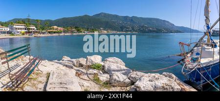 Blick auf das Ionische Meer und den Strand von Ipsos, Ipsos, Korfu, Ionisches Meer, griechische Inseln, Griechenland, Europa Stockfoto