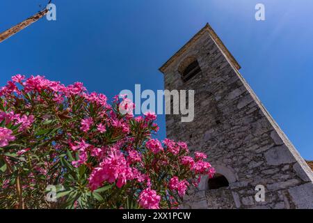 Blick auf die Kirche Agia Paraskevi in Theologos, Theologos, Thassos, Ägäis, griechische Inseln, Griechenland, Europa Stockfoto
