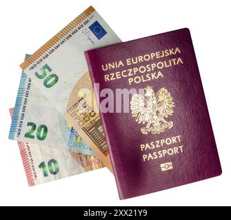 Pass der Republik Polen, der auf Euro-Banknoten liegt. Stockfoto