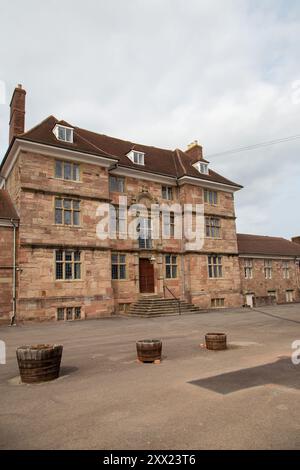 Das Monmouth Regimental Museum und das Great Castle House befinden sich auf dem Burgberg in der walisischen Stadt Monmouth, einem denkmalgeschützten Gebäude des Monmouth Heritage Trail Stockfoto