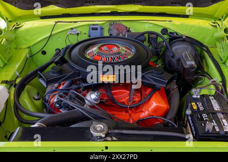 DEARBORN, MI/USA – 15. JUNI 2024: Nahaufnahme eines 1970er Plymouth Road Runner Superbird Super Commando-Motors, der Henry Ford (THF) Motor Muster. Stockfoto