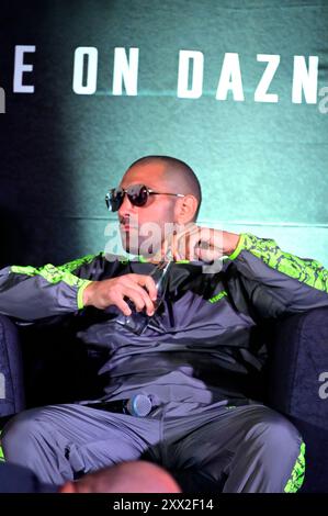 Mexiko-Stadt, Ciudad de Mexico, Mexiko. August 2024. Boxer John Gotti III. Sprach während einer Pressekonferenz vor dem Kampf von Floyd Mayweather Jr gegen John Gotti III. (Kreditbild: © Carlos Tischler/OKULARBOGEN via ZUMA Press Wire) NUR REDAKTIONELLE VERWENDUNG! Nicht für kommerzielle ZWECKE! Stockfoto