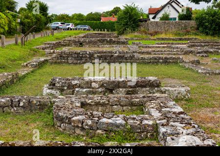 Ruinen von Geschäften und Werkstätten in der antiken römischen Stadt Venta Silurum (Caerwent) in Südwales Stockfoto