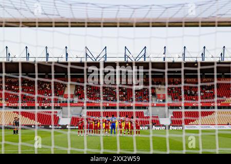 Barcelos, Portugal. August 2024. Beide Teams, die im Spiel der Liga Portugal zwischen den Teams Gil Vicente FC und AVS im Estadio Cidade de Barcelos gesehen wurden, gewann Gil Vicente FC 4-2 (Foto: Maciej Rogowski/SOPA Images/SIPA USA) Credit: SIPA USA/Alamy Live News Stockfoto