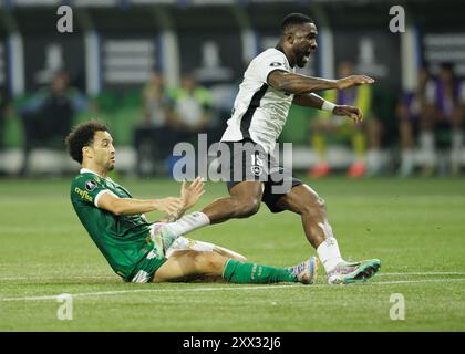 Sao Paulo, Brasilien. August 2024. Fußball - Libertadores Cup - Palmeiras gegen Botafogo - Allianz Parque Stadium. Botafogos Bastos während der Action The Match Credit: Vilmar Bannach/Alamy Live News Stockfoto