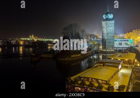 Sitka Wasserturm an der Moldau, Prag, Tschechien Stockfoto