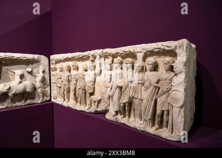 Selcuk, Izmir, Türkei - 5. Juli 2024: Das Archäologische Museum von Ephesus in Selcuk, Izmir, wo das Modell des Artemis-Tempels ausgestellt wird Stockfoto