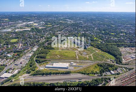 Luftbild, ehemaliges Uniper-Kraftwerk Shamrock, Freifläche und Baustelle, ehemaliges Bergwerkgelände General Blumenthal, Ortsansicht mit Fernsicht, Wanne-Süd, Herne, Ruhrgebiet, Nordrhein-Westfalen, Deutschland ACHTUNGxMINDESTHONORARx60xEURO *** Luftaufnahme, ehemaliges Uniper-Kraftwerk Shamrock, Freiraum- und Baustelle, ehemaliges Bergwerk General Blumenthal, Ortsansicht mit Fernsicht, Wanne Süd, Herne, Ruhrgebiet, Nordrhein-Westfalen, Deutschland ATTENTIONxMINDESTHONORARx60xEURO Stockfoto