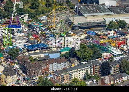 Luftbild, Cranger Kirmes, Volksfest mit Fahrgeschäften und Gastronomie, Riesenrad, Unser Fritz, Herne, Ruhrgebiet, Nordrhein-Westfalen, Deutschland ACHTUNGxMINDESTHONORARx60xEURO *** Luftblick, Cranger Kirmes, Jahrmarkt mit Fahrgeschäften und Gastronomie, Riesenrad, Unser Fritz, Herne, Ruhrgebiet, Nordrhein-Westfalen, Deutschland ACHTUNGxMINDESTHONORARx60xEURO Stockfoto