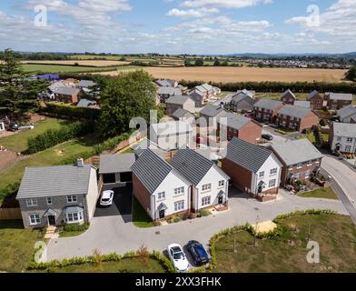 Elgar Place ein neues Wohnsiedlungsgebiet, Hereford, Herefordshire, England, Aerial Stockfoto