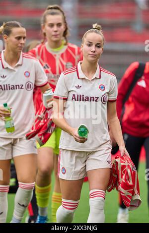 Giulia GWINN, FCB Frauen Nr. 7 im Frauenfußballspiel FC BAYERN MÜNCHEN – JUVENTUS TURIN 0-0 am 20. August 2024 in München. Saison 2024/2025, 1.Bundesliga, FCB, München, Google Pixel, Frauen Bundesliga Spieltag x, x.. Spieltag-Fotograf: Peter Schatz Stockfoto