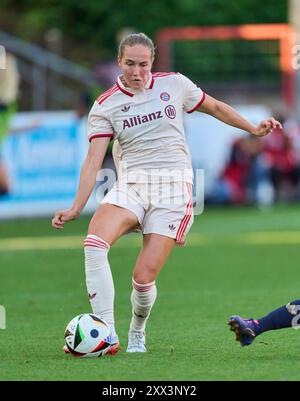 Sydney LOHMANN, FCB Damen 12 beim Frauenfußballspiel FC BAYERN MÜNCHEN – JUVENTUS TURIN 0-0 am 20. August 2024 in München. Saison 2024/2025, 1.Bundesliga, FCB, München, Google Pixel, Frauen Bundesliga Spieltag x, x.. Spieltag-Fotograf: Peter Schatz Stockfoto