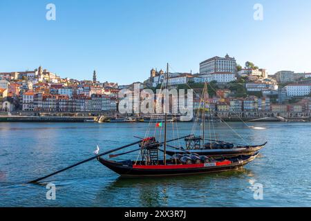 Ragelo-Boote auf dem Fluss Douro, Porto, Portugal, Südeuropa Stockfoto