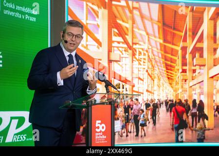 Budweis, Tschechische Republik. August 2024. Ondrej Soska, Generalkommissar der tschechischen Beteiligung an der Expo 2025, spricht auf einer Pressekonferenz zur Teilnahme Tschechiens an der Weltausstellung 2025 in Osaka, Japan, während der internationalen Landwirtschaftsausstellung Zeme Zivitelka, in Budweis, Tschechische Republik, am 22. August 2024. Quelle: Vaclav Pancer/CTK Photo/Alamy Live News Stockfoto