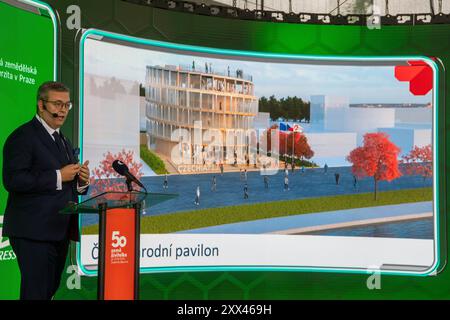 Budweis, Tschechische Republik. August 2024. Ondrej Soska, Generalkommissar der tschechischen Beteiligung an der Expo 2025, spricht auf einer Pressekonferenz zur Teilnahme Tschechiens an der Weltausstellung 2025 in Osaka, Japan, während der internationalen Landwirtschaftsausstellung Zeme Zivitelka, in Budweis, Tschechische Republik, am 22. August 2024. Quelle: Vaclav Pancer/CTK Photo/Alamy Live News Stockfoto